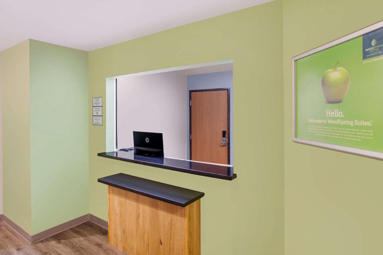 Woodspring Suites Harlingen Exterior foto